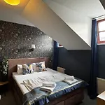 Hotell Apple Economy