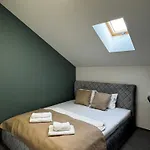 Apple Economy Hotell 2*