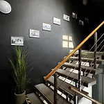 Apple Economy 2* Kaunas