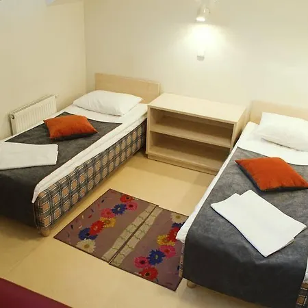 Hotel Apple Economy