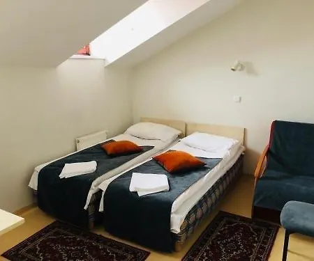 Apple Economy 2* Kaunas