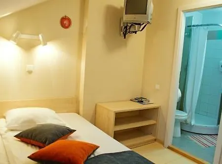Hotel Apple Economy 2*