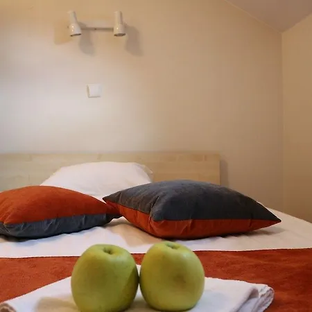 Apple Economy 2*