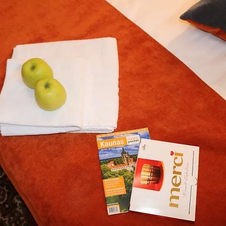 Apple Economy 2* Kaunas