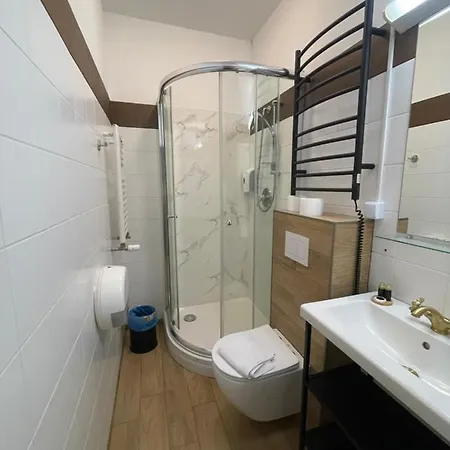 Hotel Apple Economy 2*