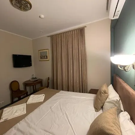 Hotel Apple Economy 2*