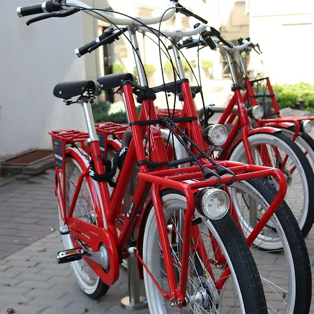 Apple Economy 2* Kaunas