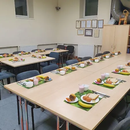 Apple Economy Szálloda