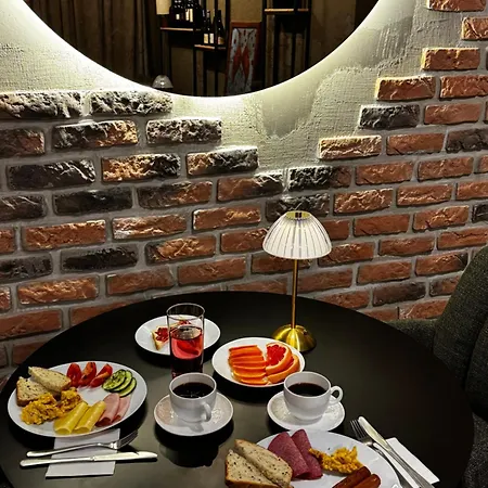 Apple Economy Hotel Kaunas