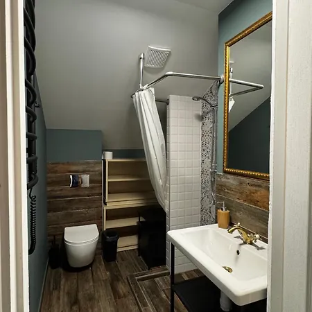 Apple Economy Hotel 2*