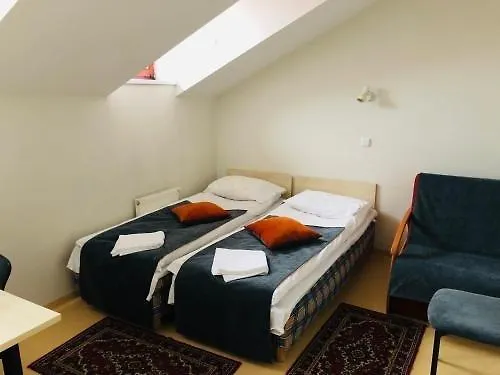 Apple Economy 2* Kaunas