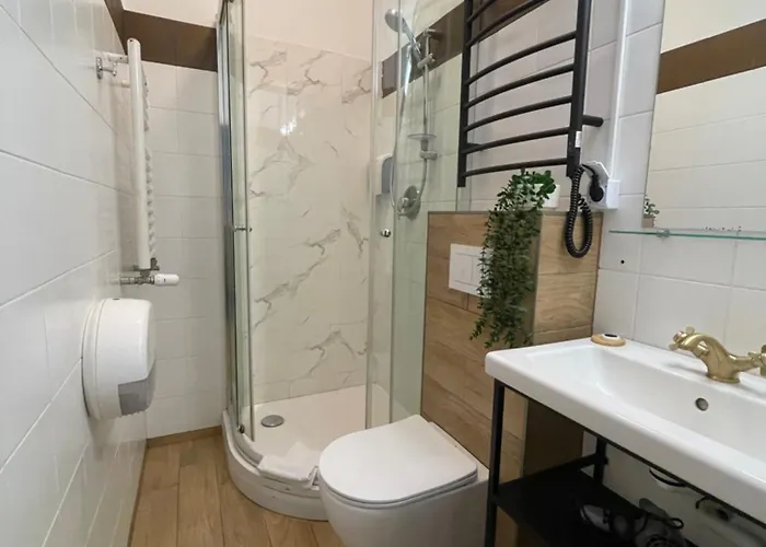 Apple Economy 2* Kaunas