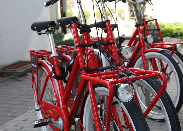 Apple Economy 2* Kaunas